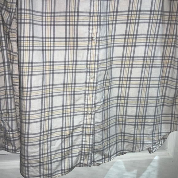 Uniqlo womens  lightweight plaid flannel button front shirt Sz L cotton - Picture 2 of 9